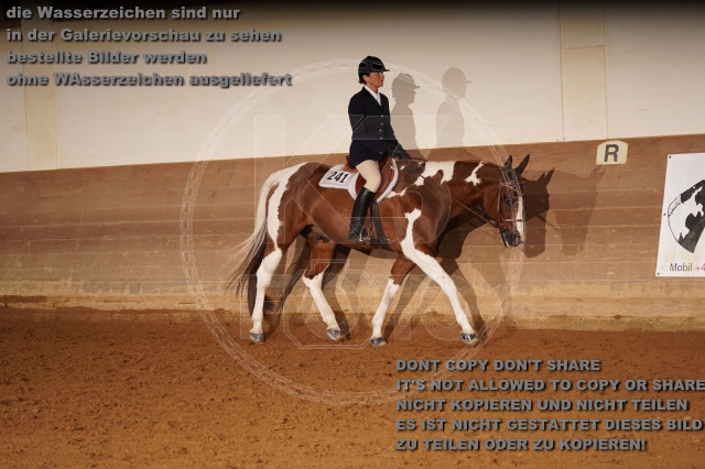 s_A_900985.JPG